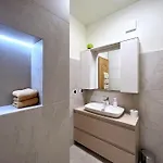 Downtown Apartment Appartement Tirana