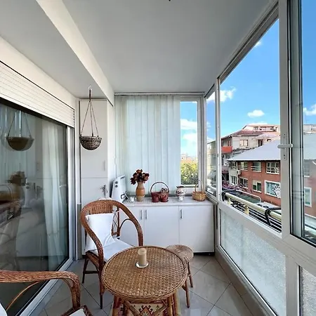 Downtown Apartment * 티라나